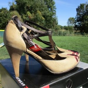 Leather Heels size 8 1/2